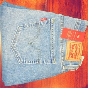 Levi’s Boyfriend Jeans